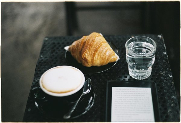 Comment assortir des bracelets en pierres semi-précieuses avec des tenues quotidiennes?